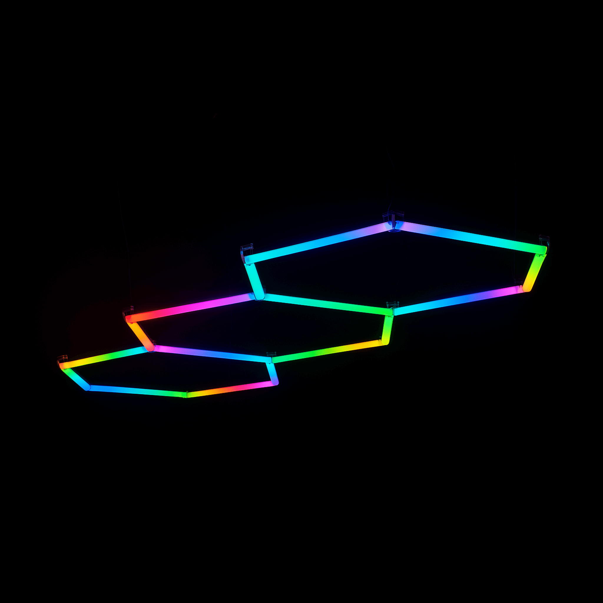 PRODUIT - LUMINAIRE - IZILIGHT- LINEA-RGB-1 Éclairage d'ambiance LED RGB LINEA 3 Hexagones vu de trois quart